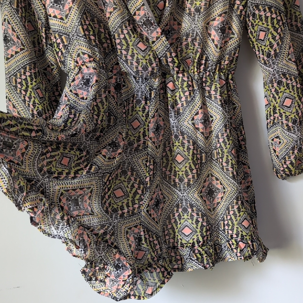 About A Girl Multicolor Patterned Romper - Picture 5 of 5